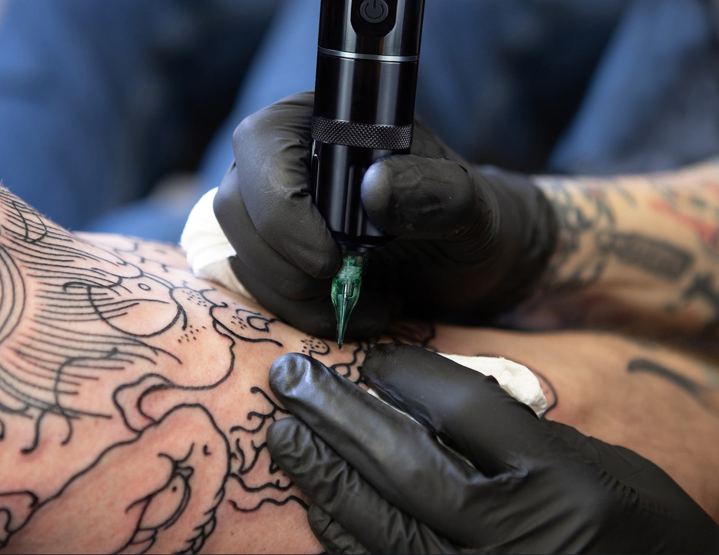 Level Up Your Ink: Why Take a Fine Line Tattoo Course?